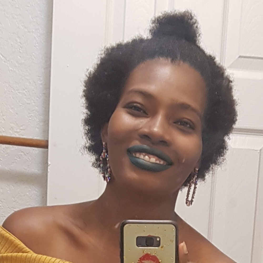 Meet your Posher, Rosemida